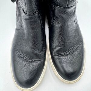 Carolee Black Ankle Boots Sleek Leather Design